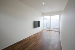 プライバシーに配慮した中庭の家